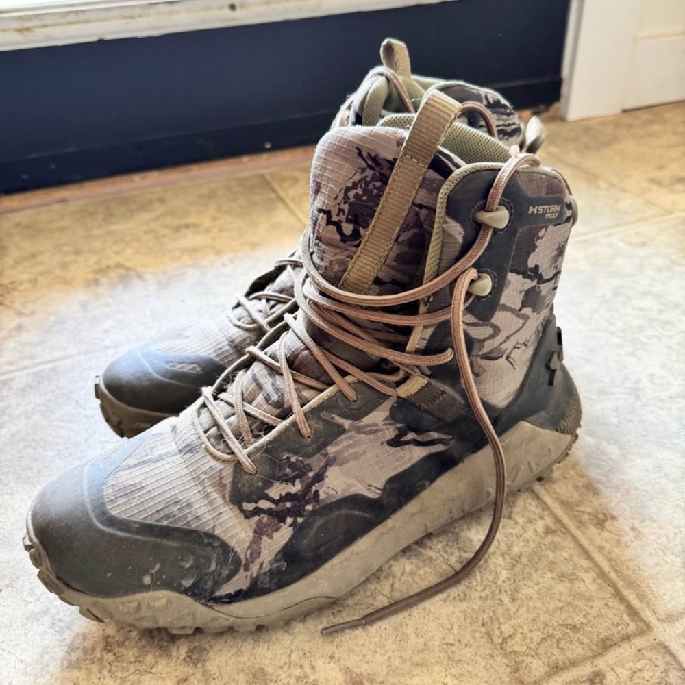 Under Armour Hiking/Hunting Boots with High Ankle Support